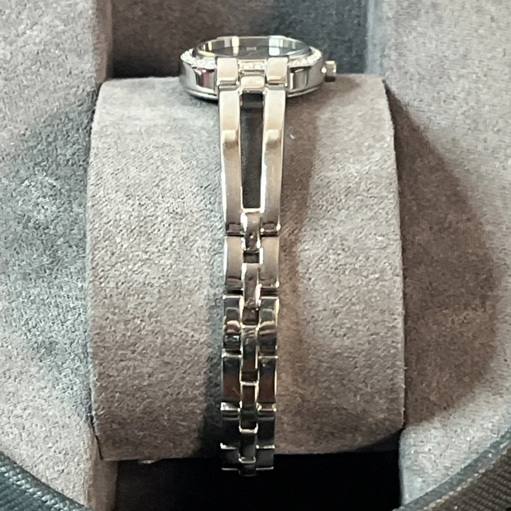 Citizen‎ Eco-Drive Ladies Silhouette Bangle Watch Elegant Minimalist EW9990-54E